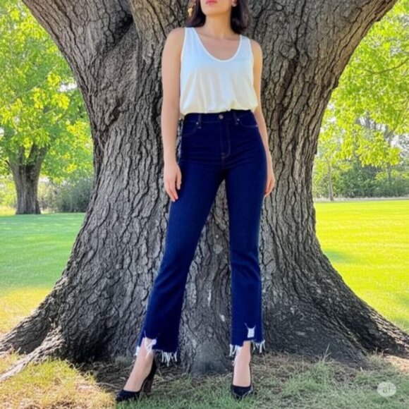 FRAME Le High Straight Jeans - Picture 1 of 9